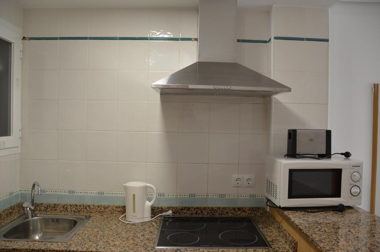 Apts Ara With Pool Benidorm Bagian luar foto