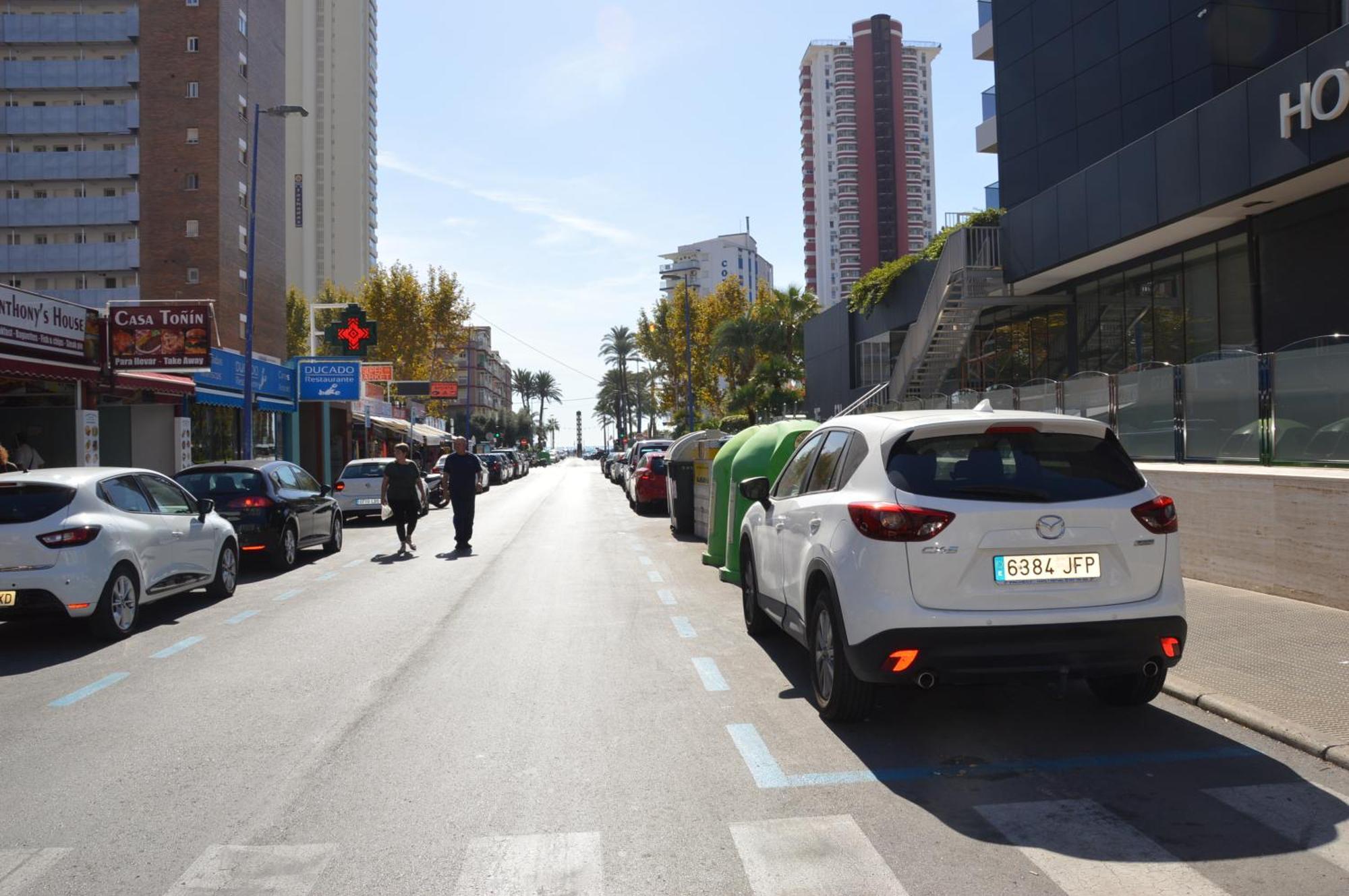Apts Ara With Pool Benidorm Bagian luar foto