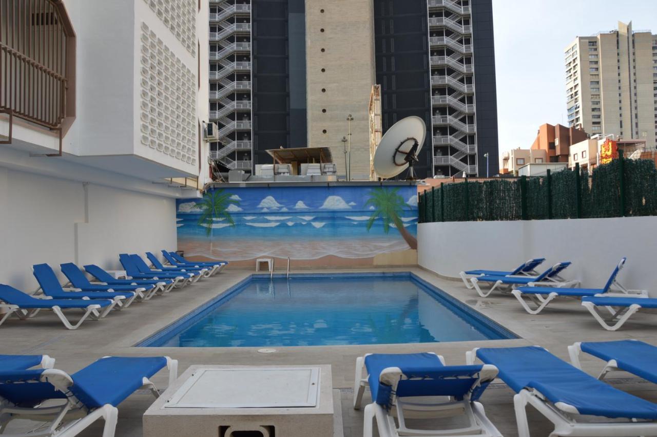 Apts Ara With Pool Benidorm Bagian luar foto