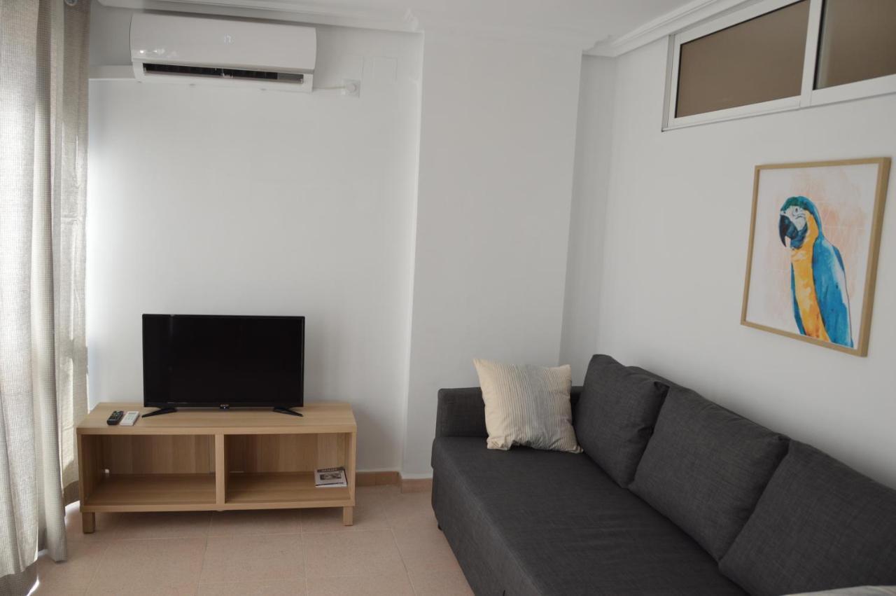 Apts Ara With Pool Benidorm Bagian luar foto